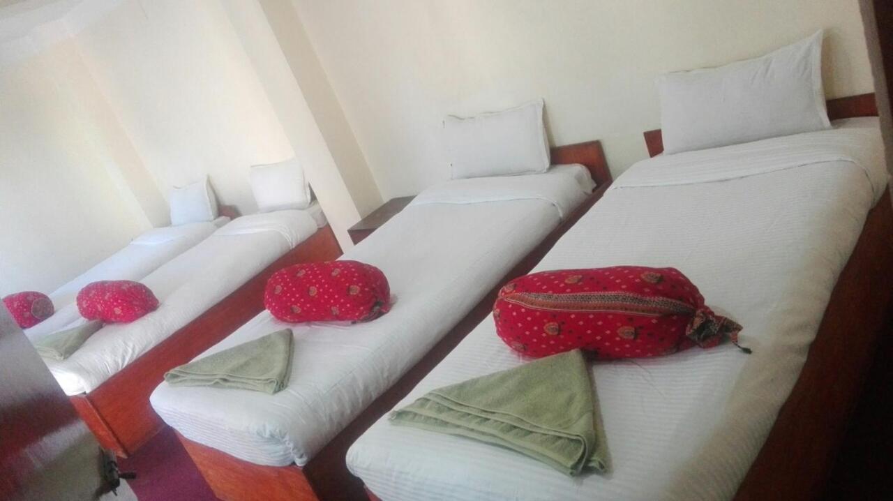 Hotel Sisters Home Катманду Екстер'єр фото