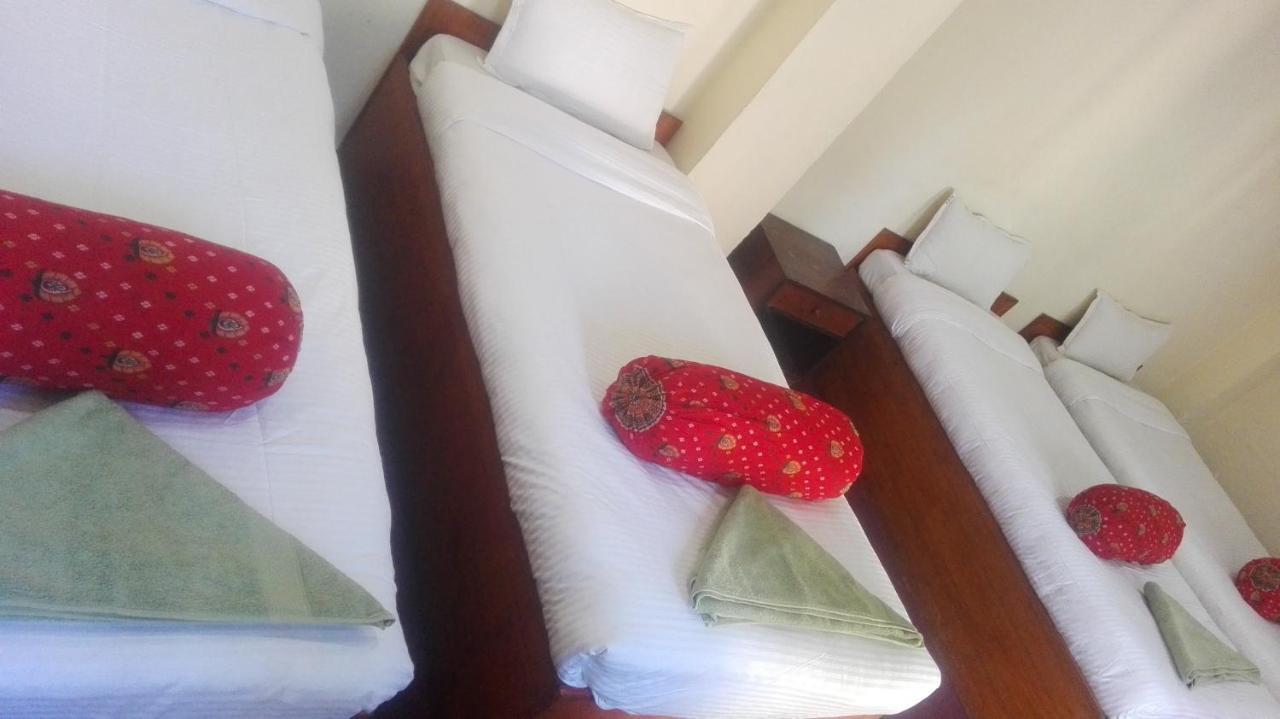 Hotel Sisters Home Катманду Екстер'єр фото